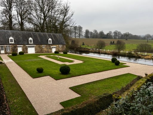 Aménagement de cours et d'allée